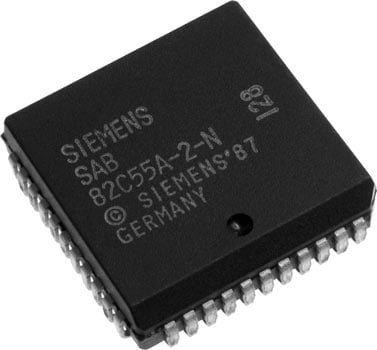 Photo of the top of a SAB82C55A-2-N IC.