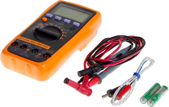 Photo of a Micron 1133A autoranging digital multimeter.